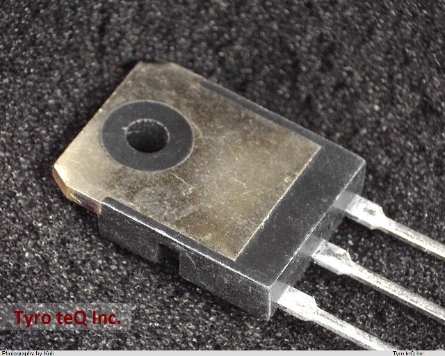 2SK2698
