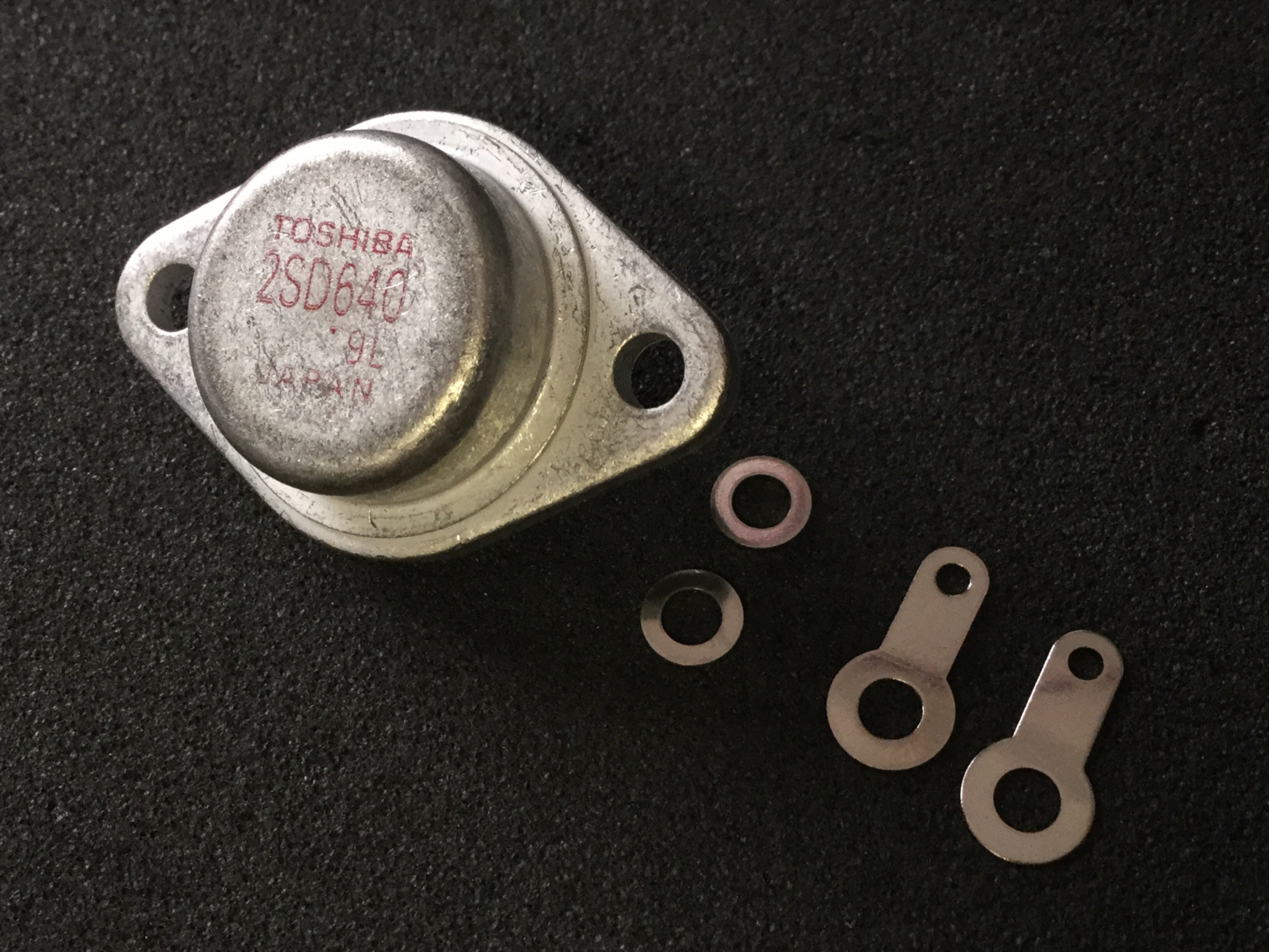 2SD640