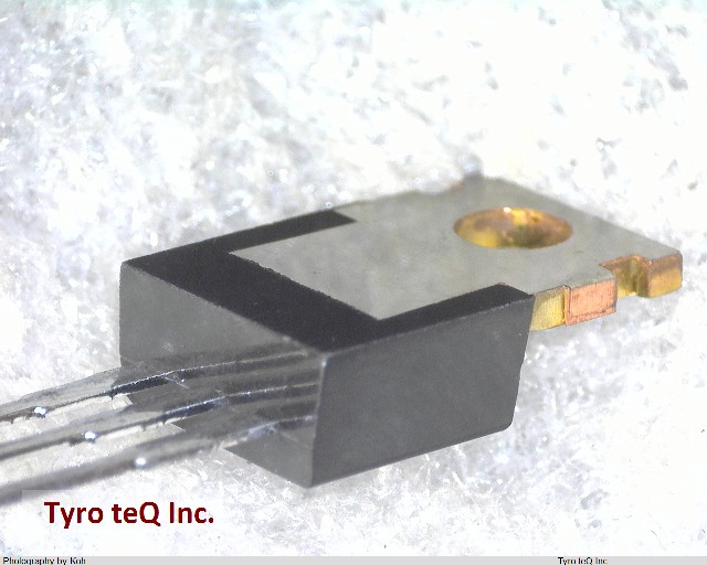 2SD880
