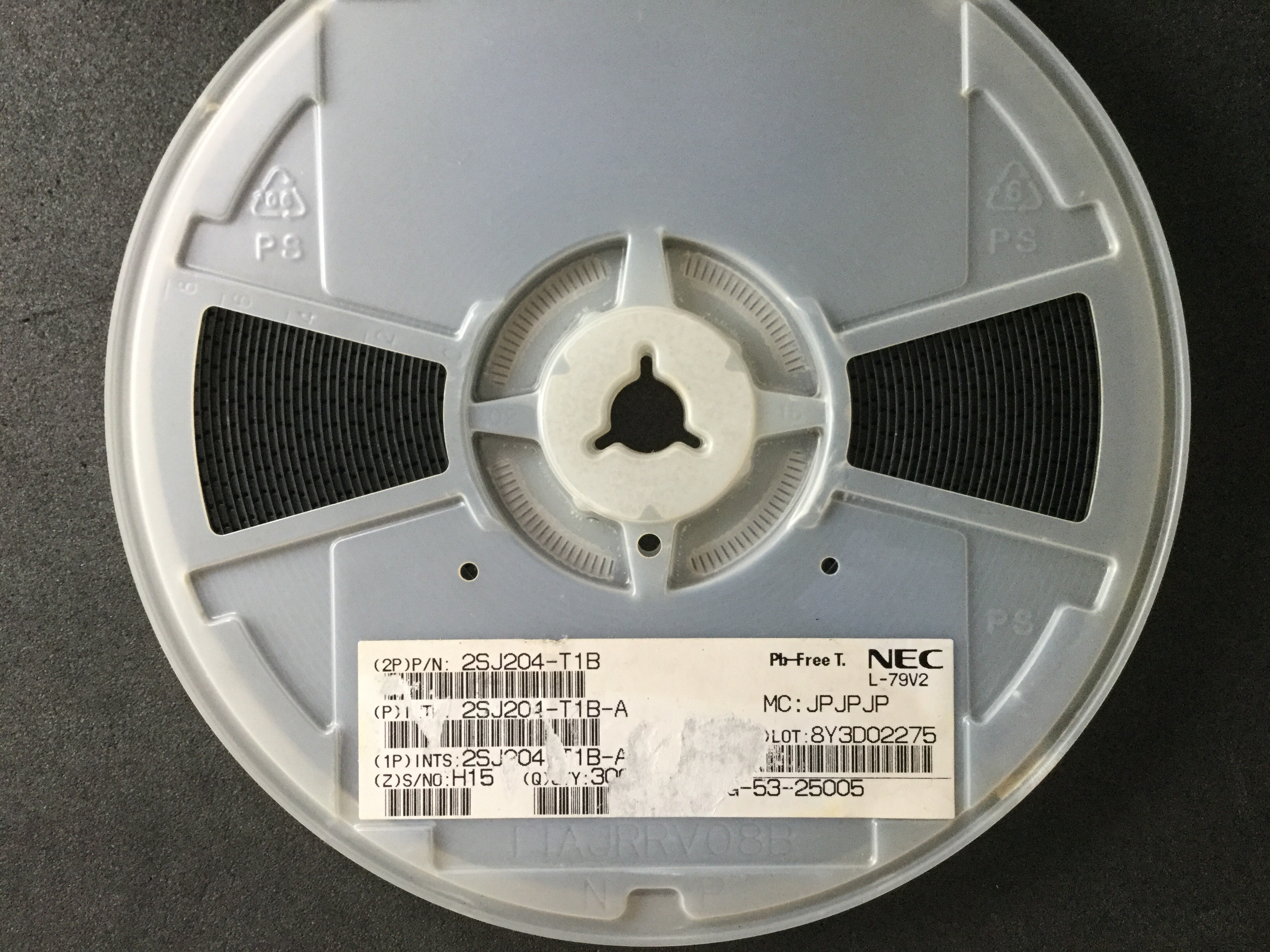 2SJ204-T1B-A