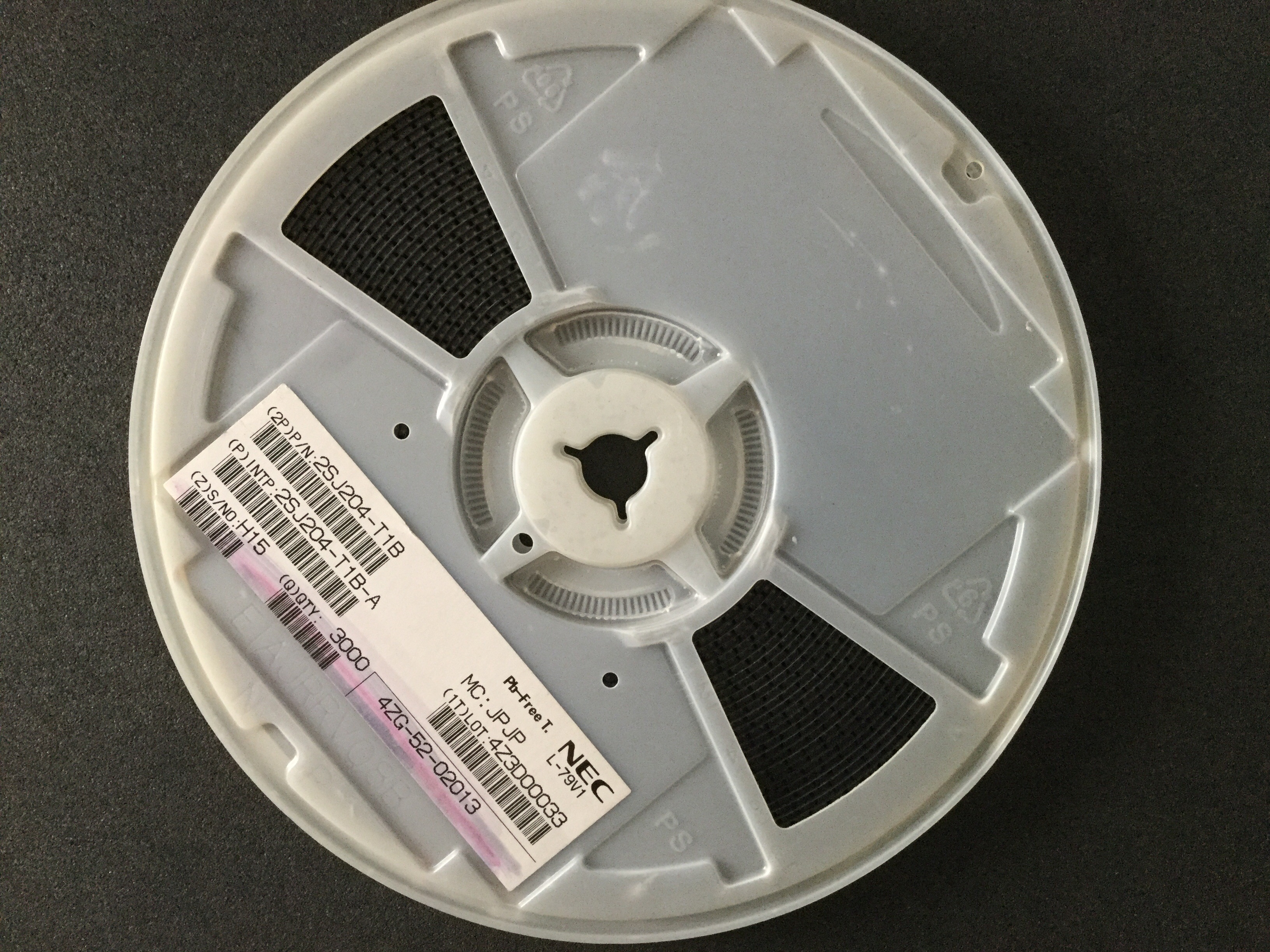 2SJ204-T1B-A