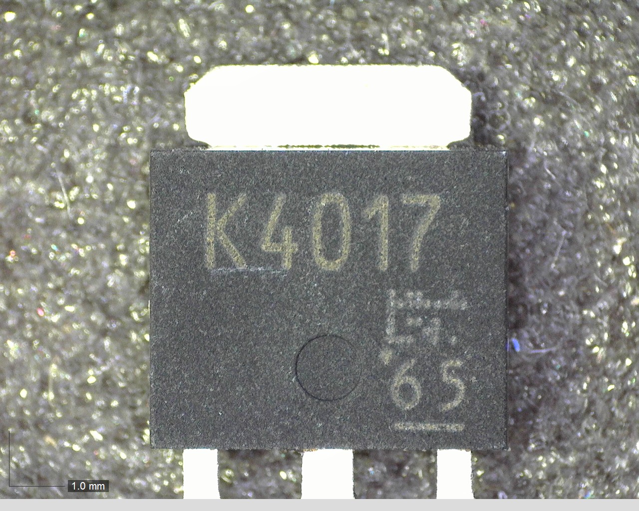 2SK4017(Q)
