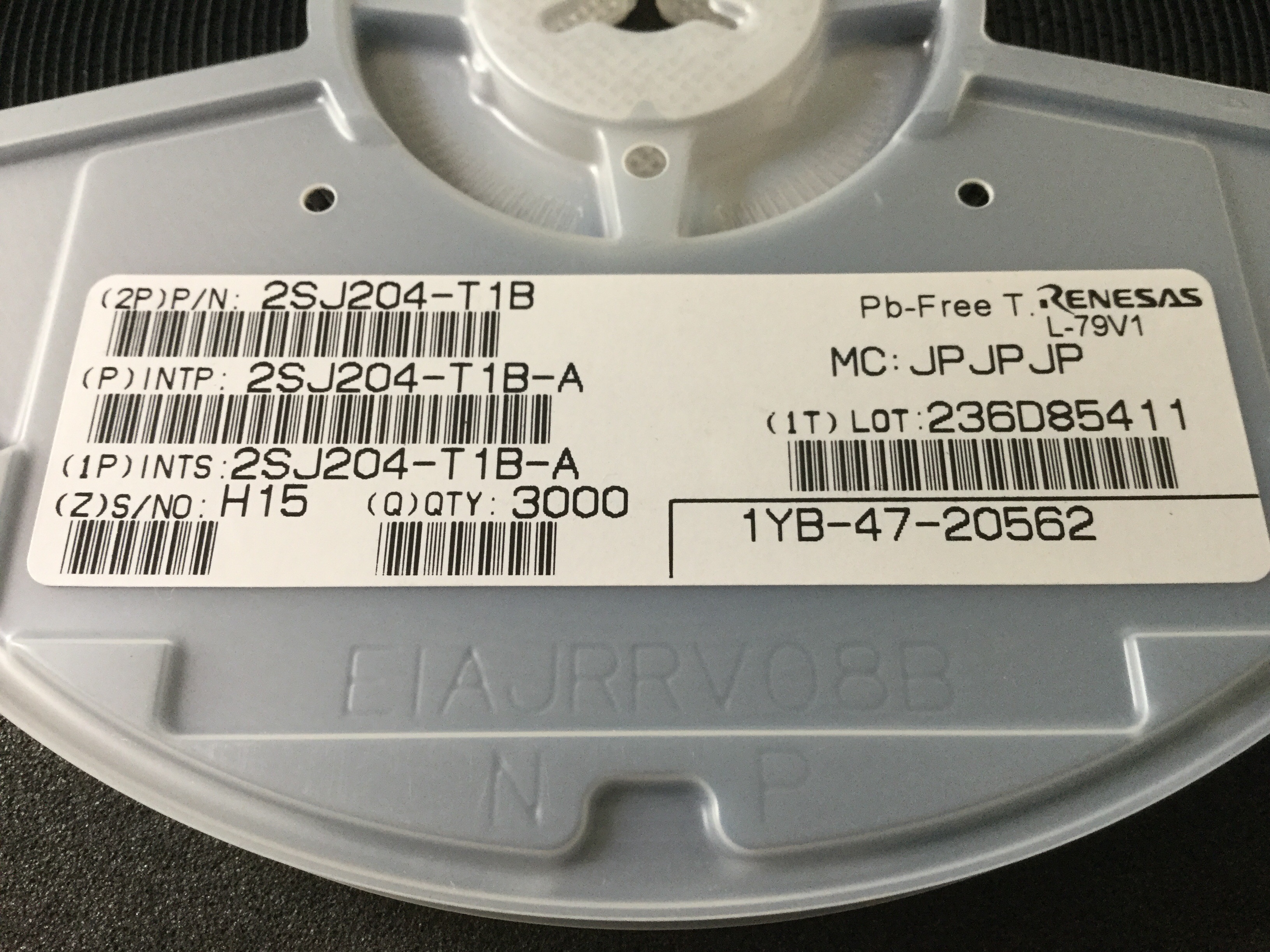 2SJ204-T1B-A
