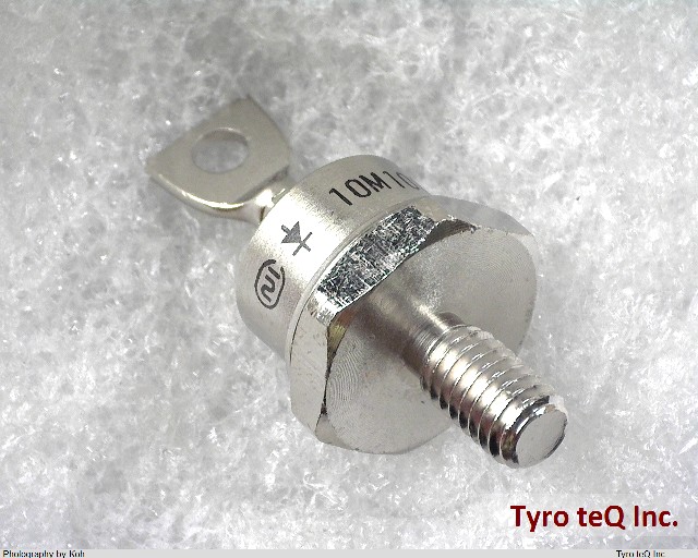 10M100
