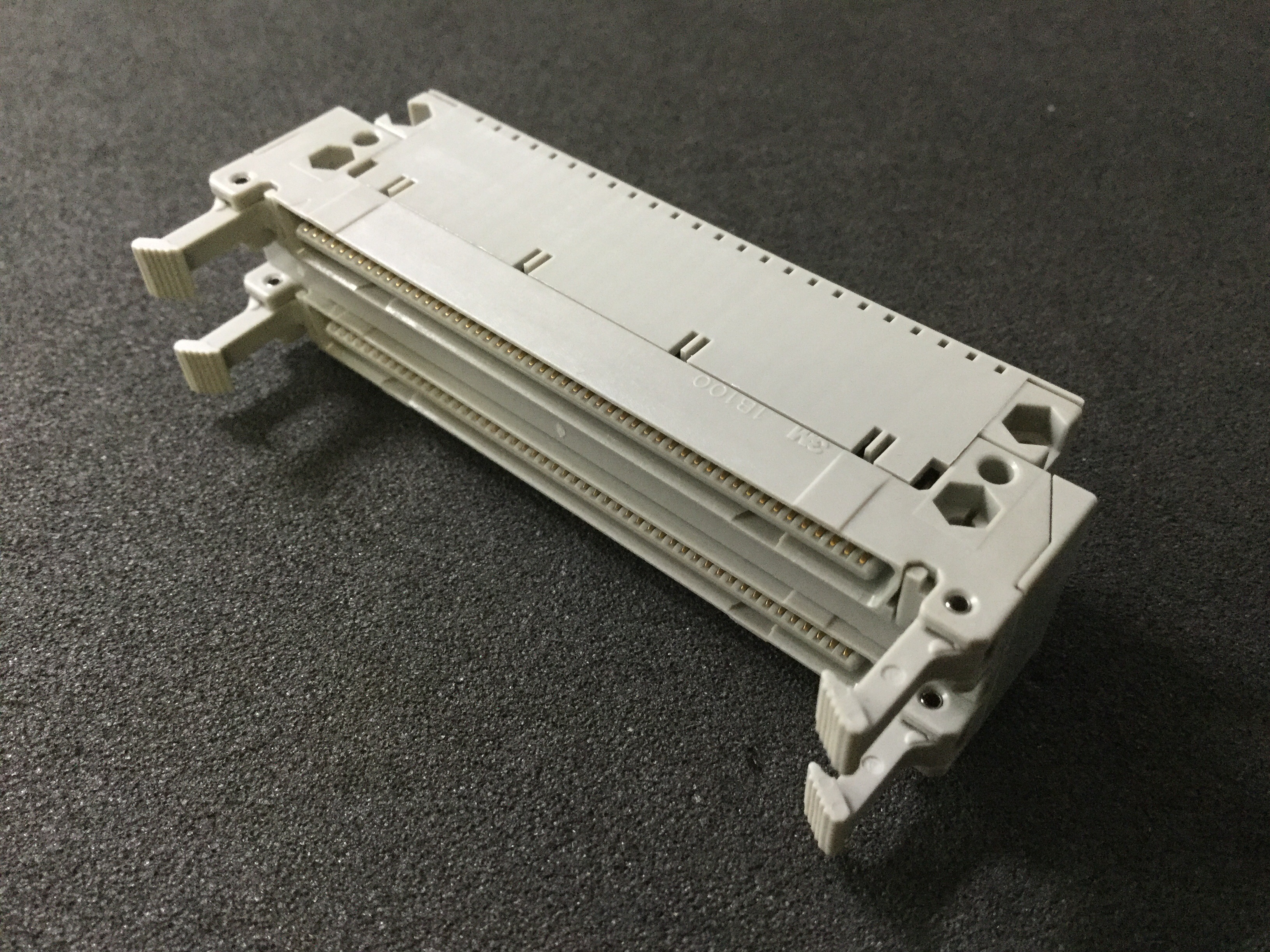 1F200-73A2 PE