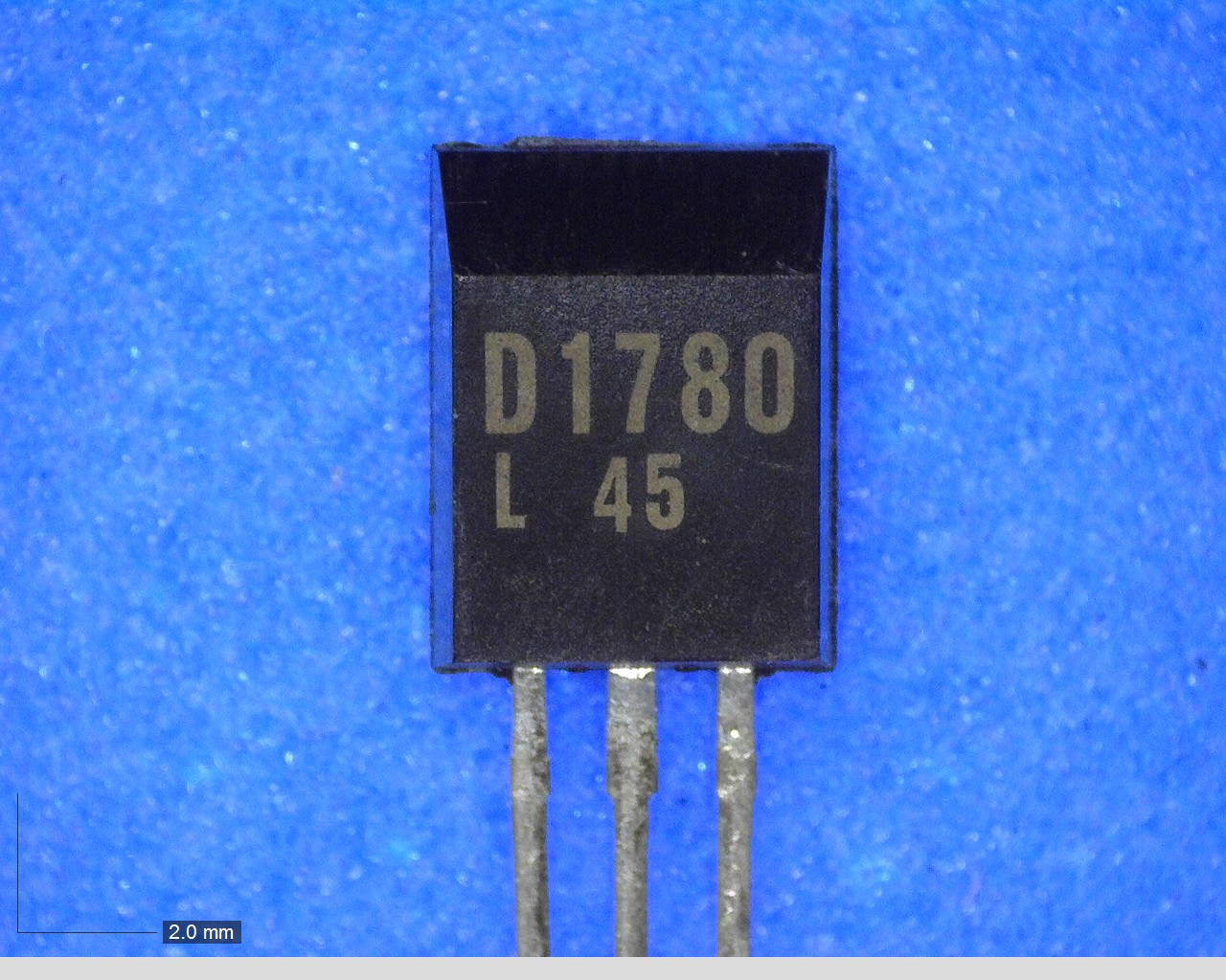 2SD1780