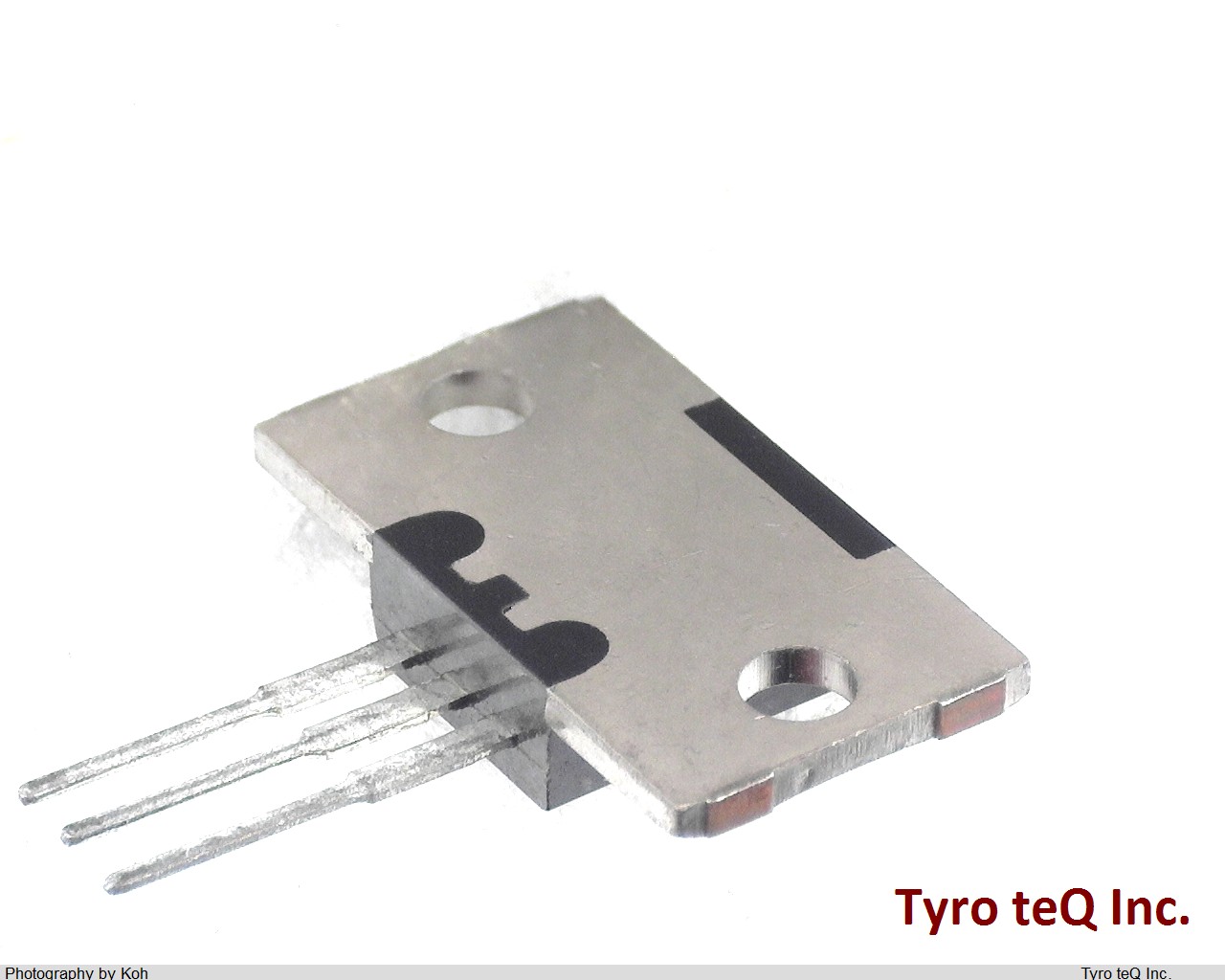 2SD588A