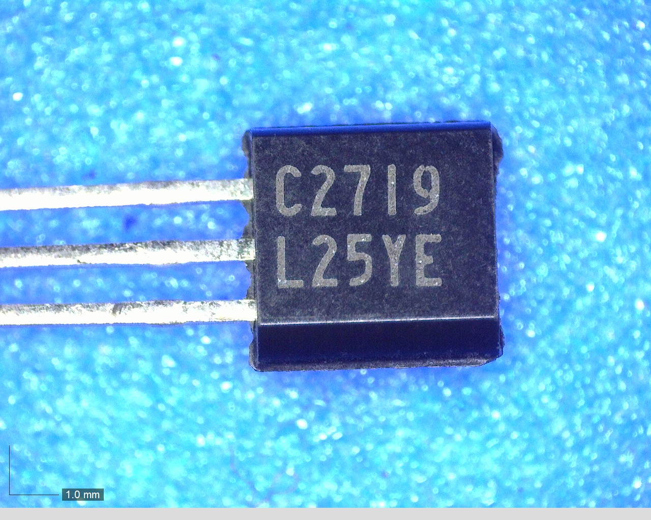 2SC2719