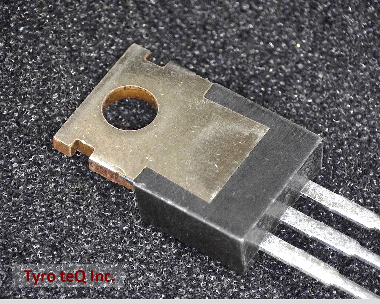 2SD633