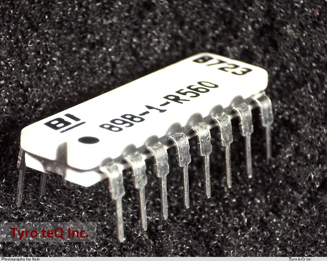 898-1-R560