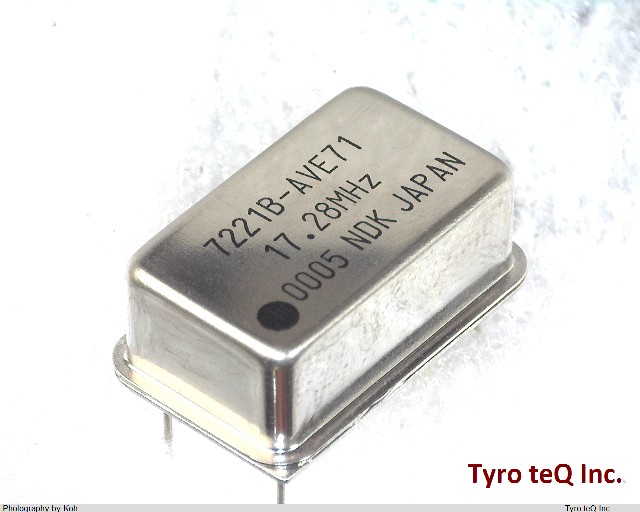 7221B-AVE71 17.28MHZ