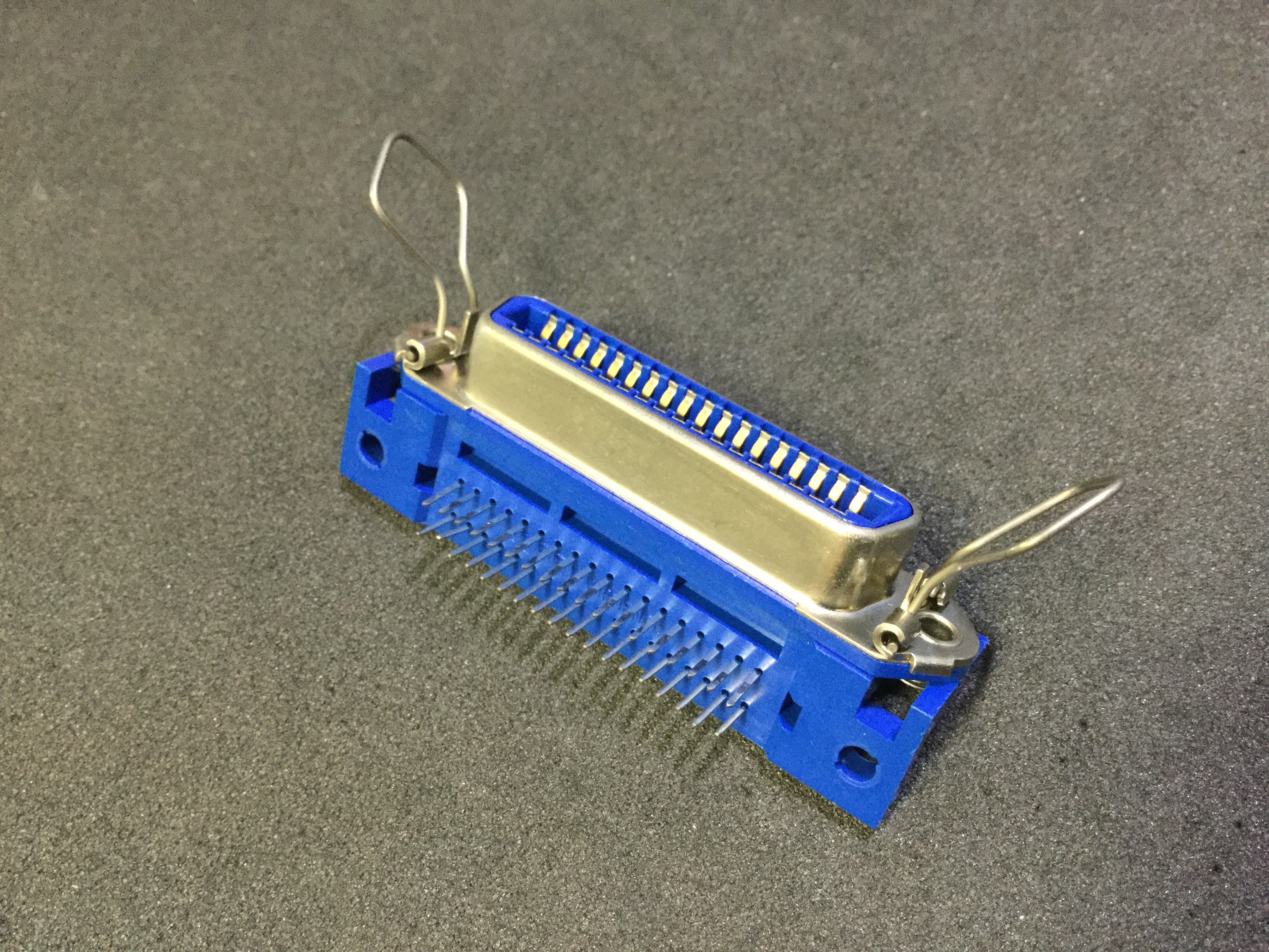 57LE-40360-77C0