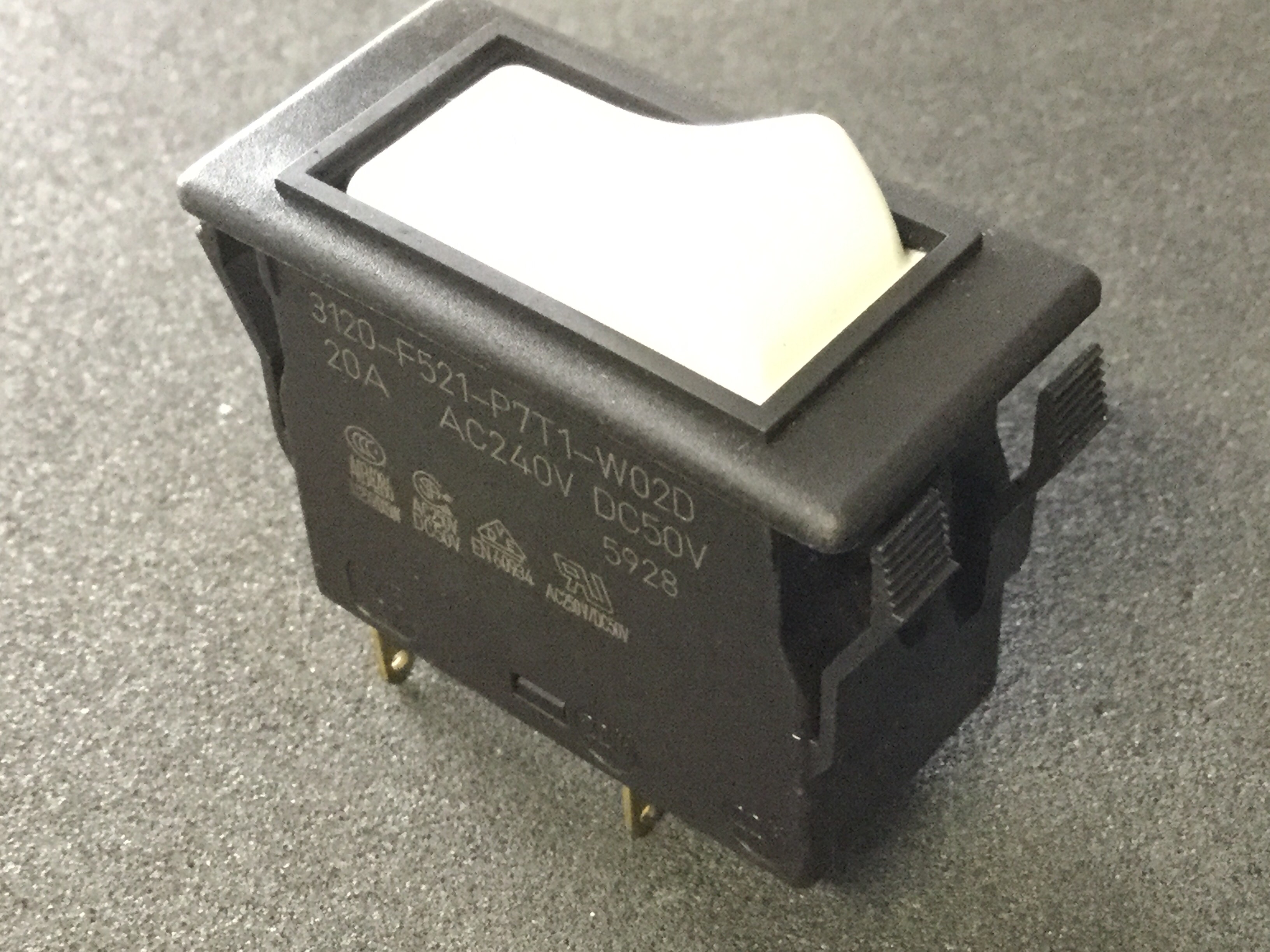 3120-F521-P7T1-W02D-20A