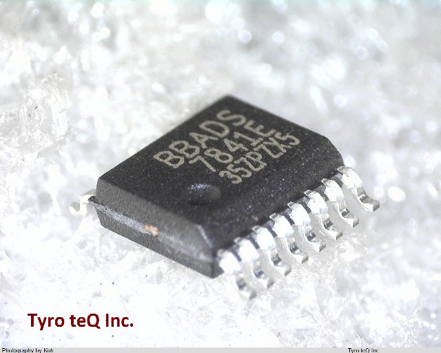 ADS7841E
