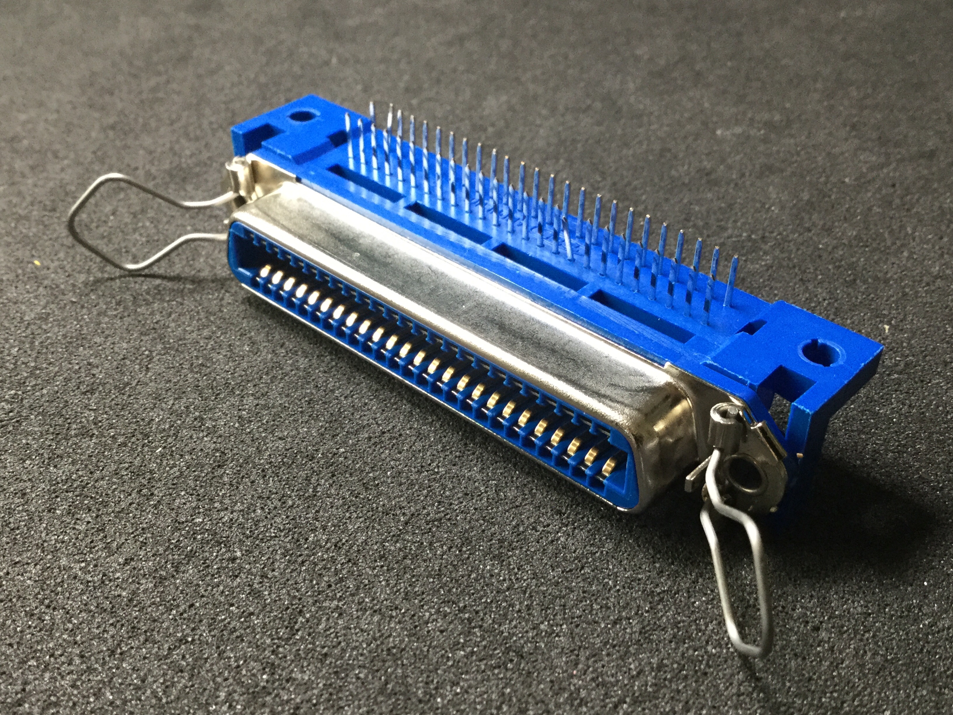 57LE-40500-7700(D12)
