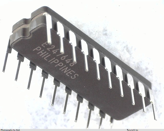 AD7548AQ