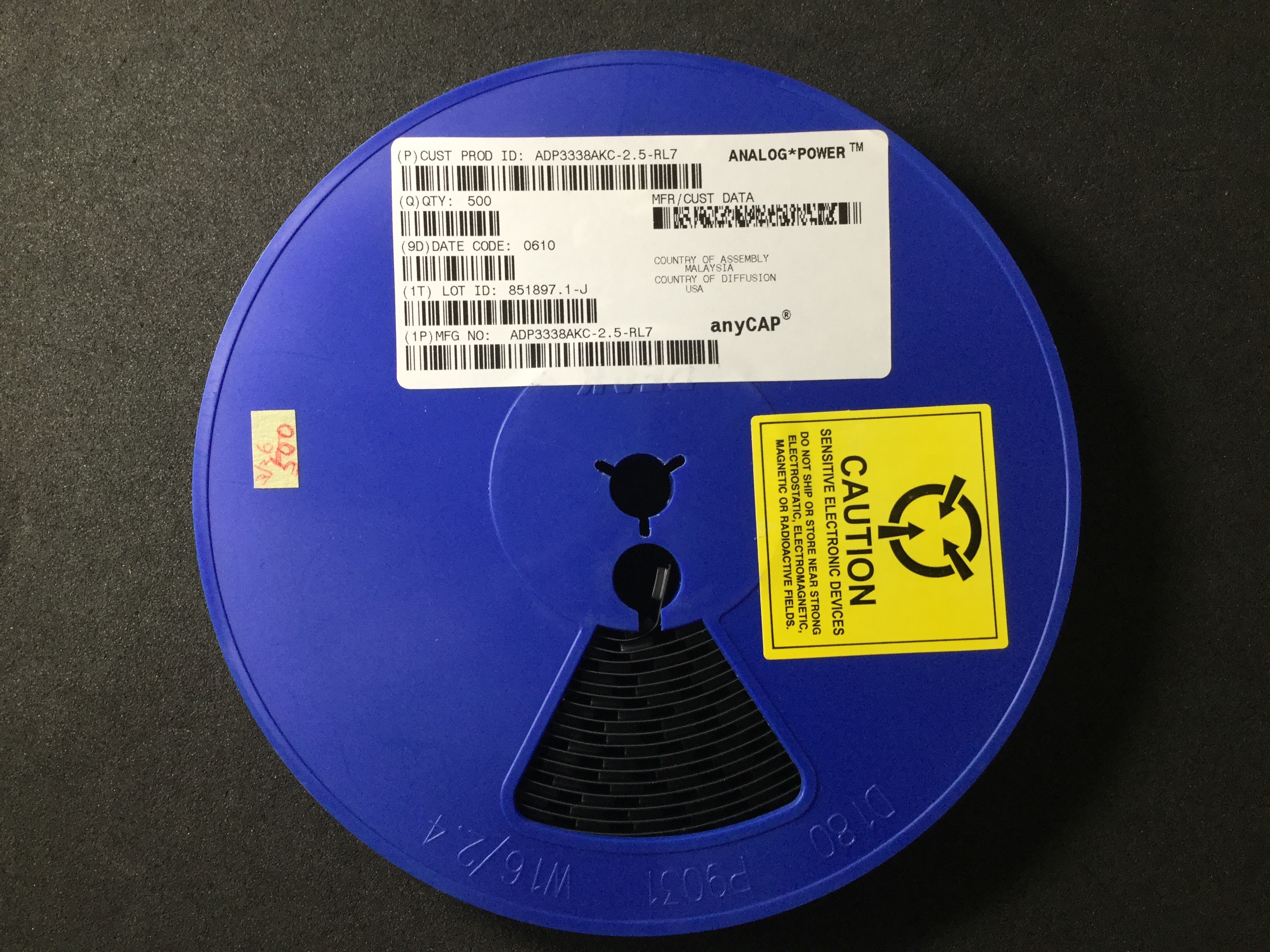 ADP3338AKC-2.5-RL7