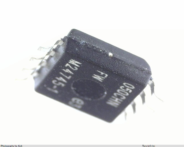 AT45DB081D-SU