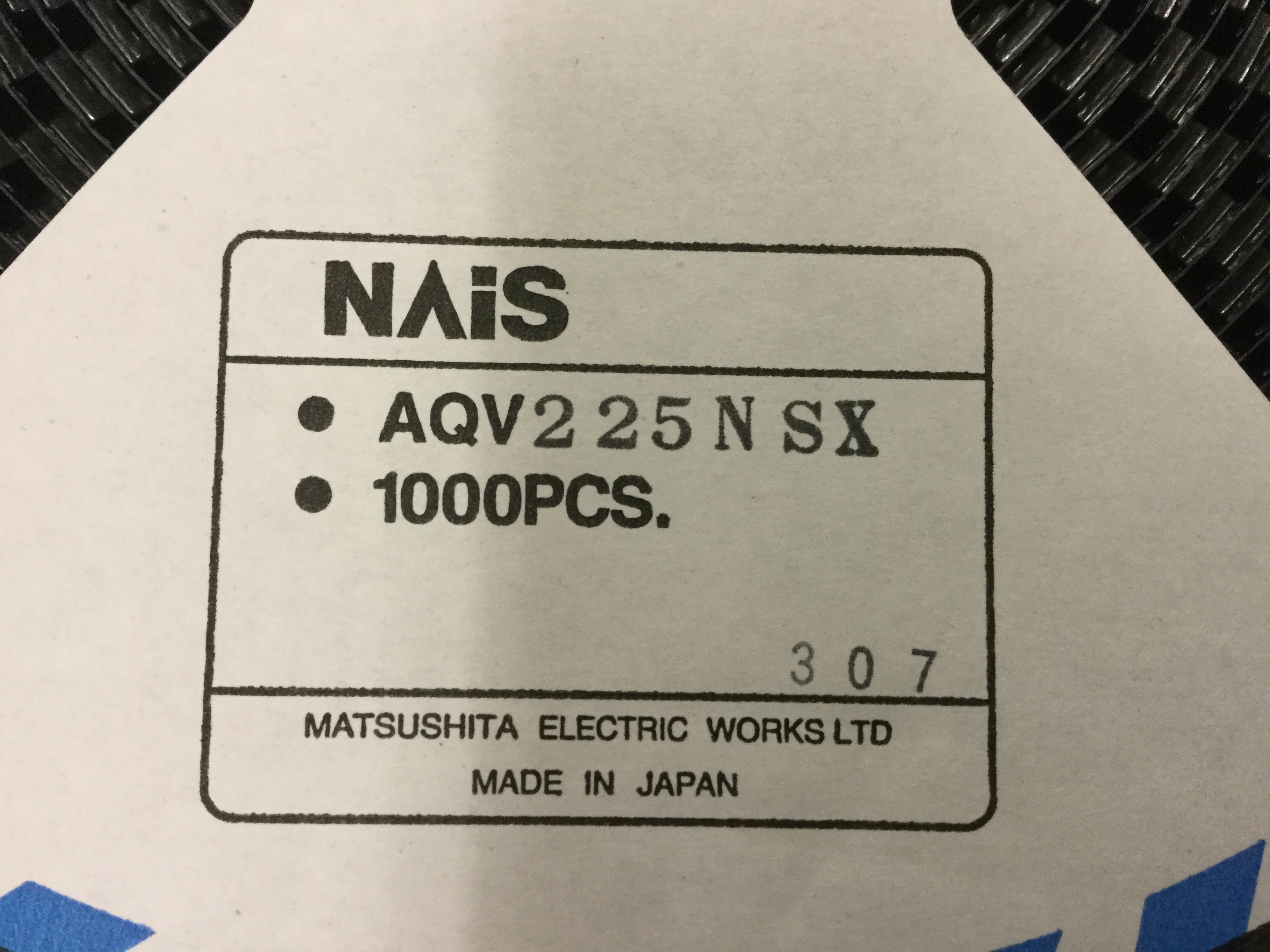 AQV225NS