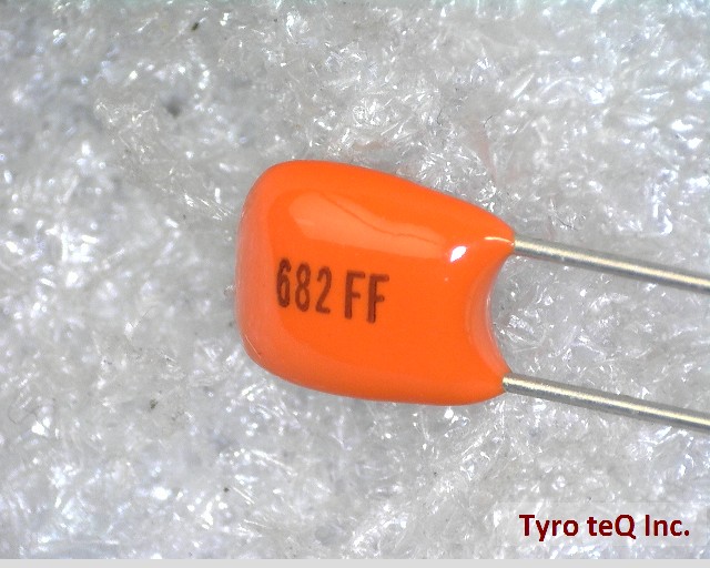 APS100F682