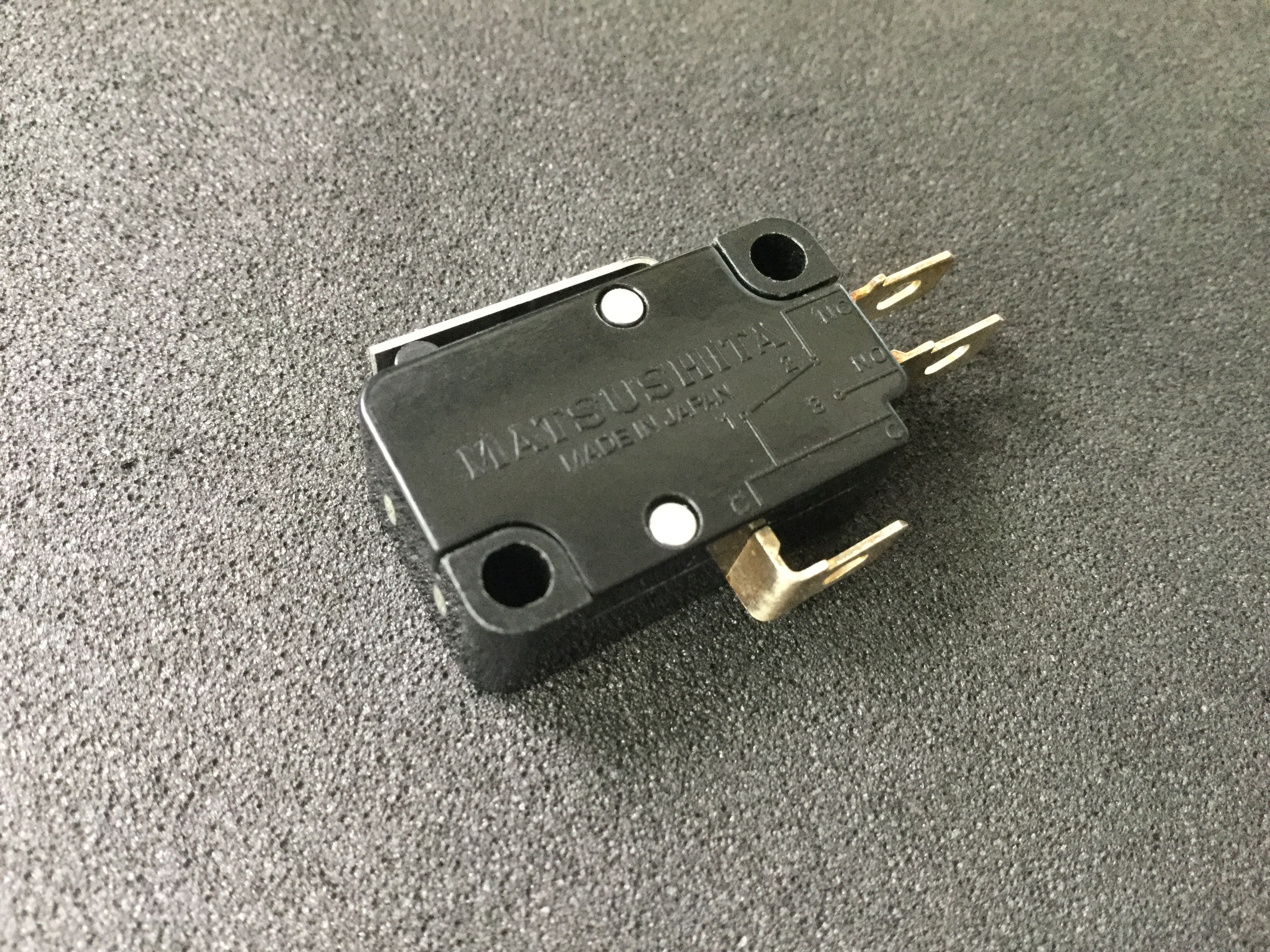 AH71515
