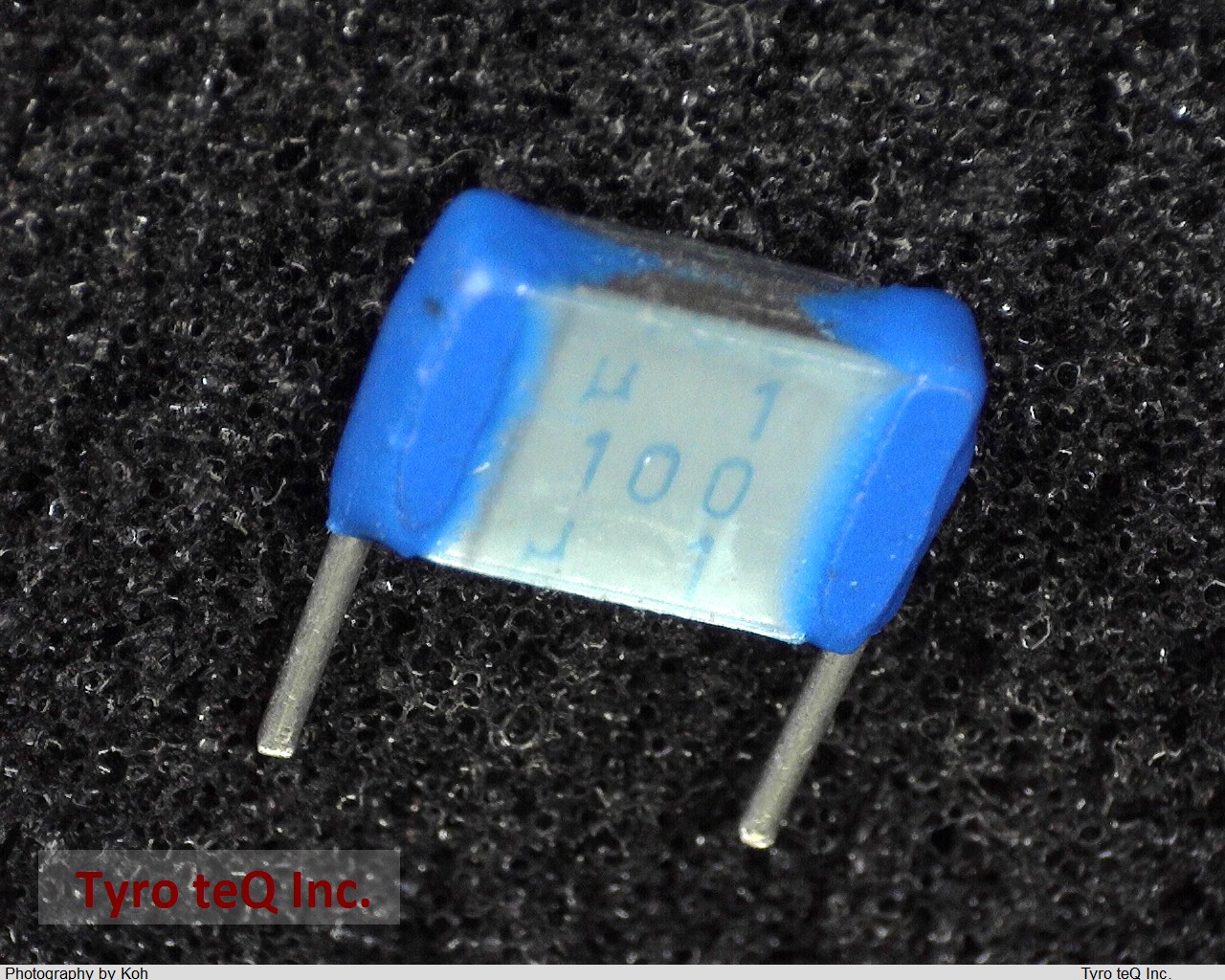 B32520C1104K289