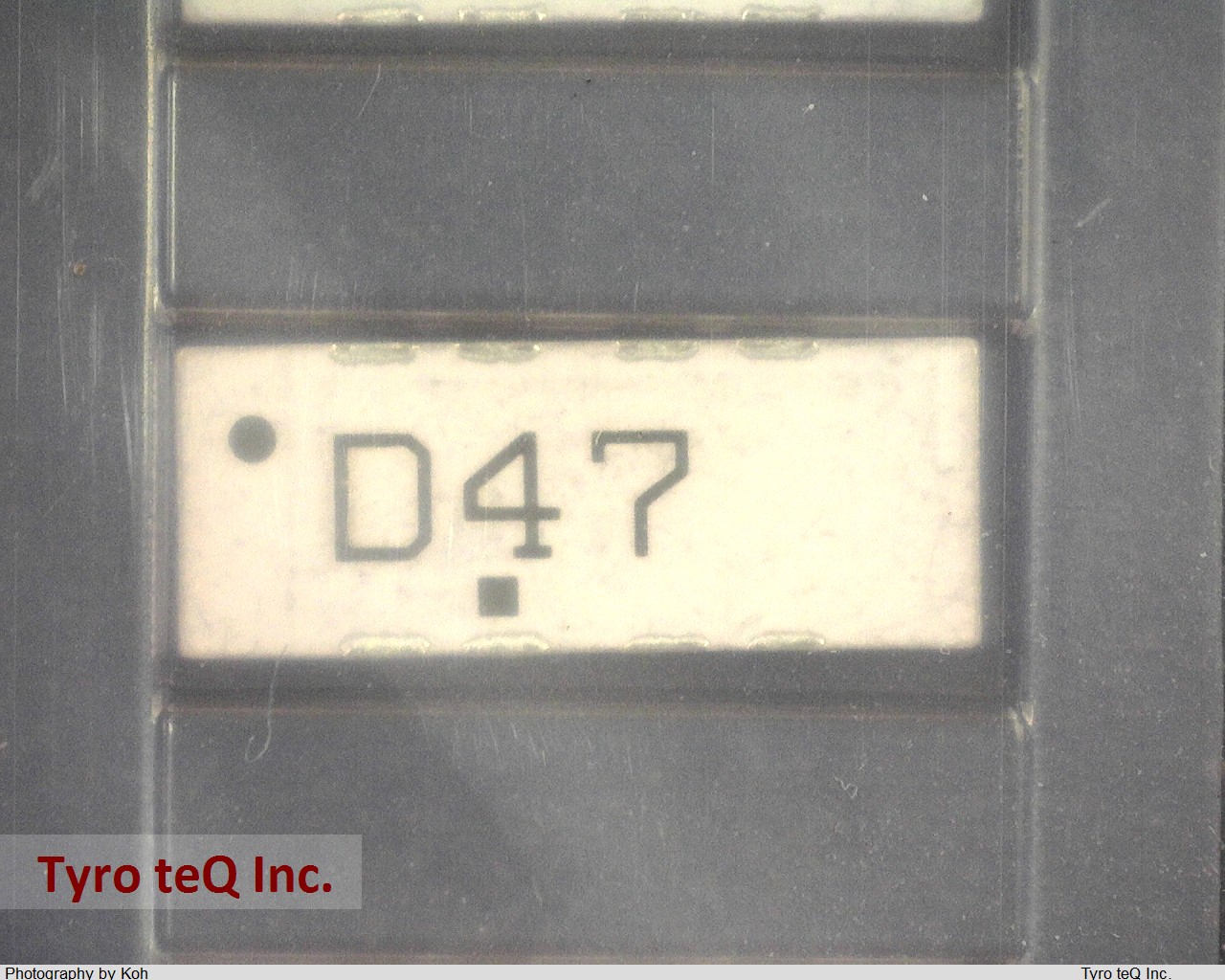 AH104F2450S1-T