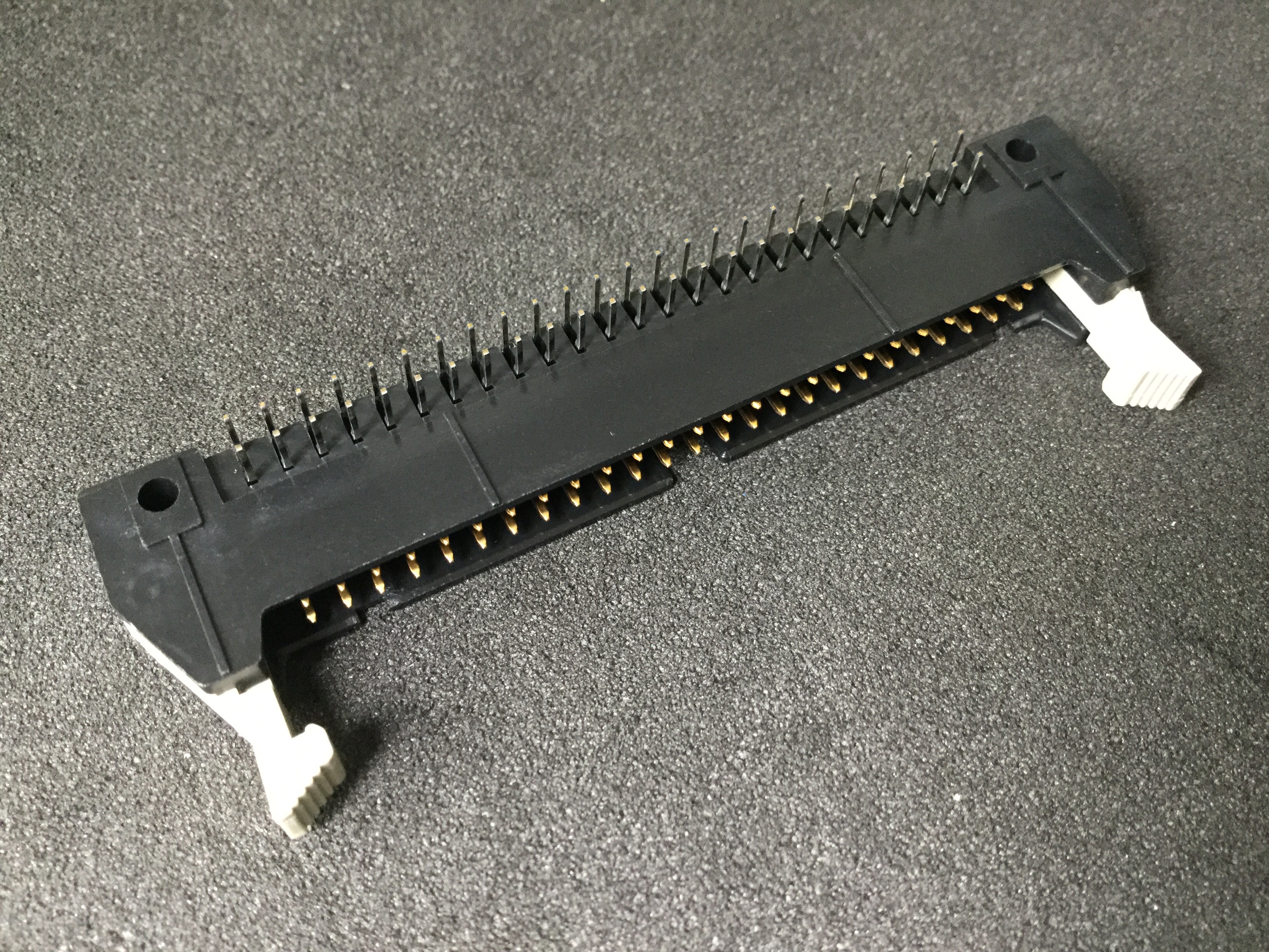 AXM250011