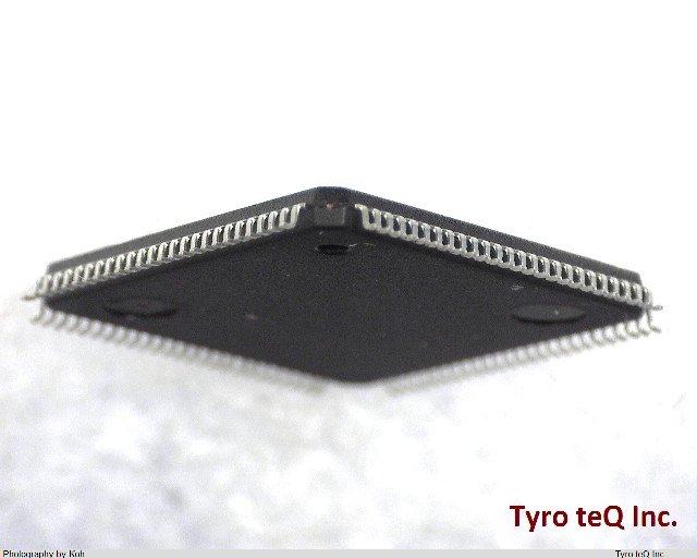 CY7C028V20AXI