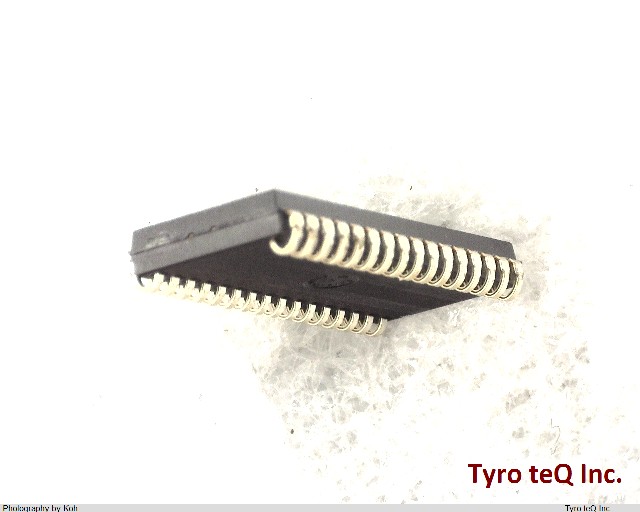 CY7C1046D-10VXI