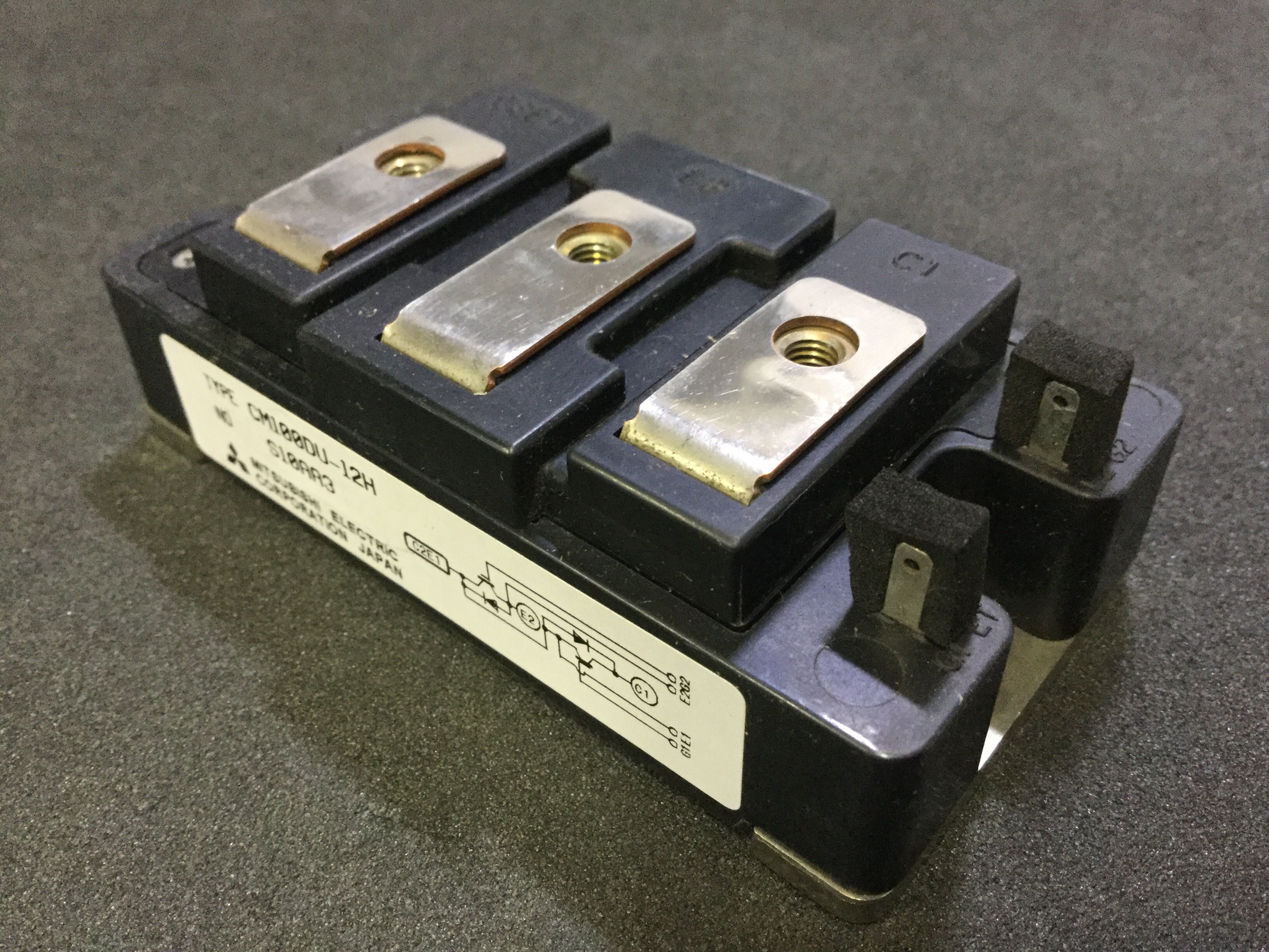 CM100DU-12H