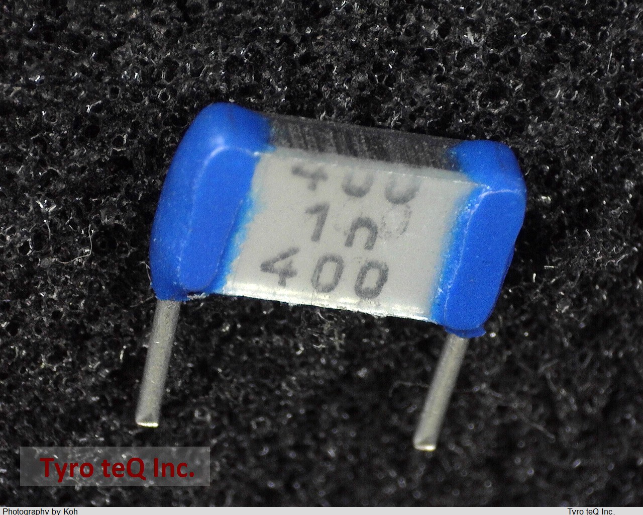 B32520E6102K289