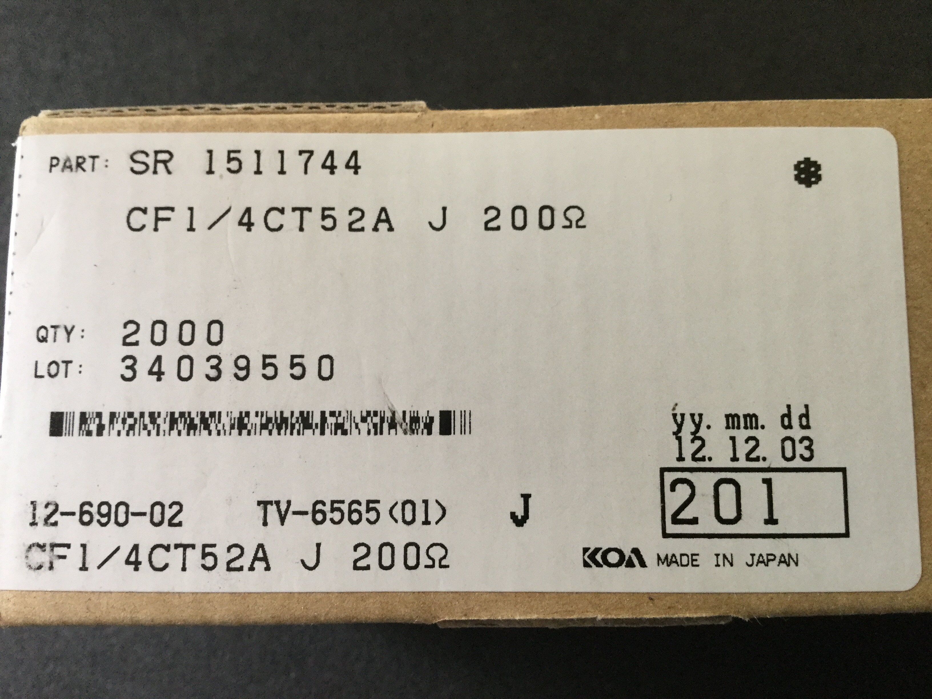CF1/4CT52A201J