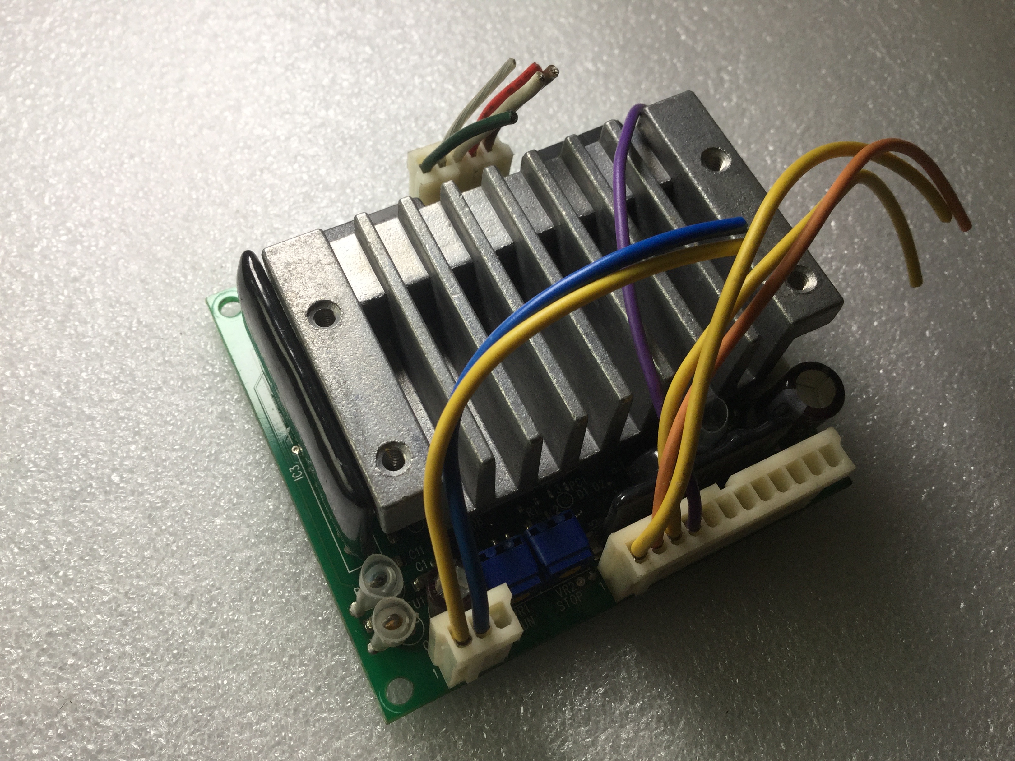CSD5807N-P