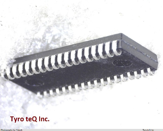 CY7C1049D-10VXI