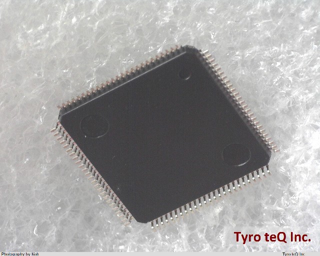 CY7C026A-15AXC