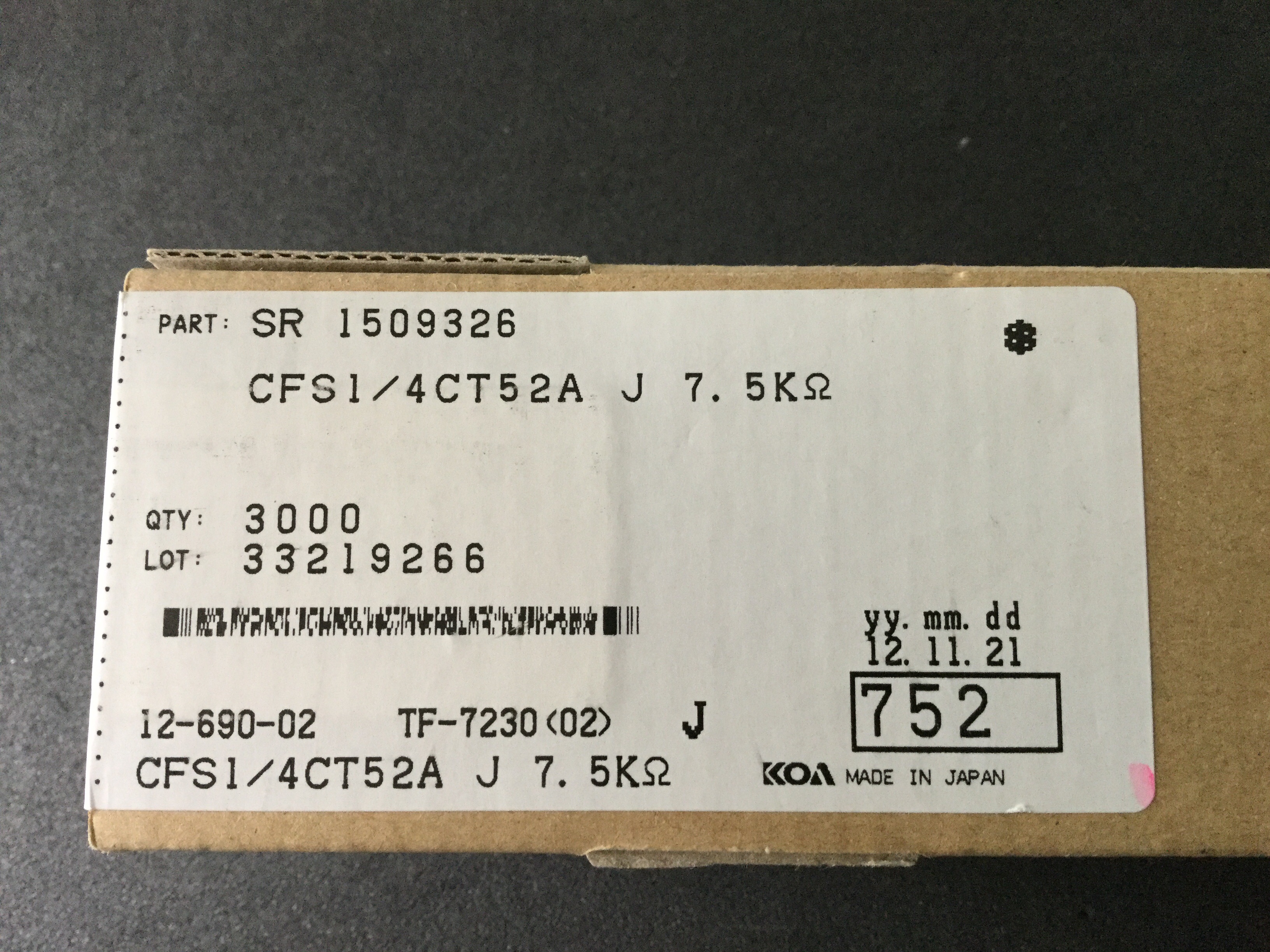 CFS1/4CT52A752J