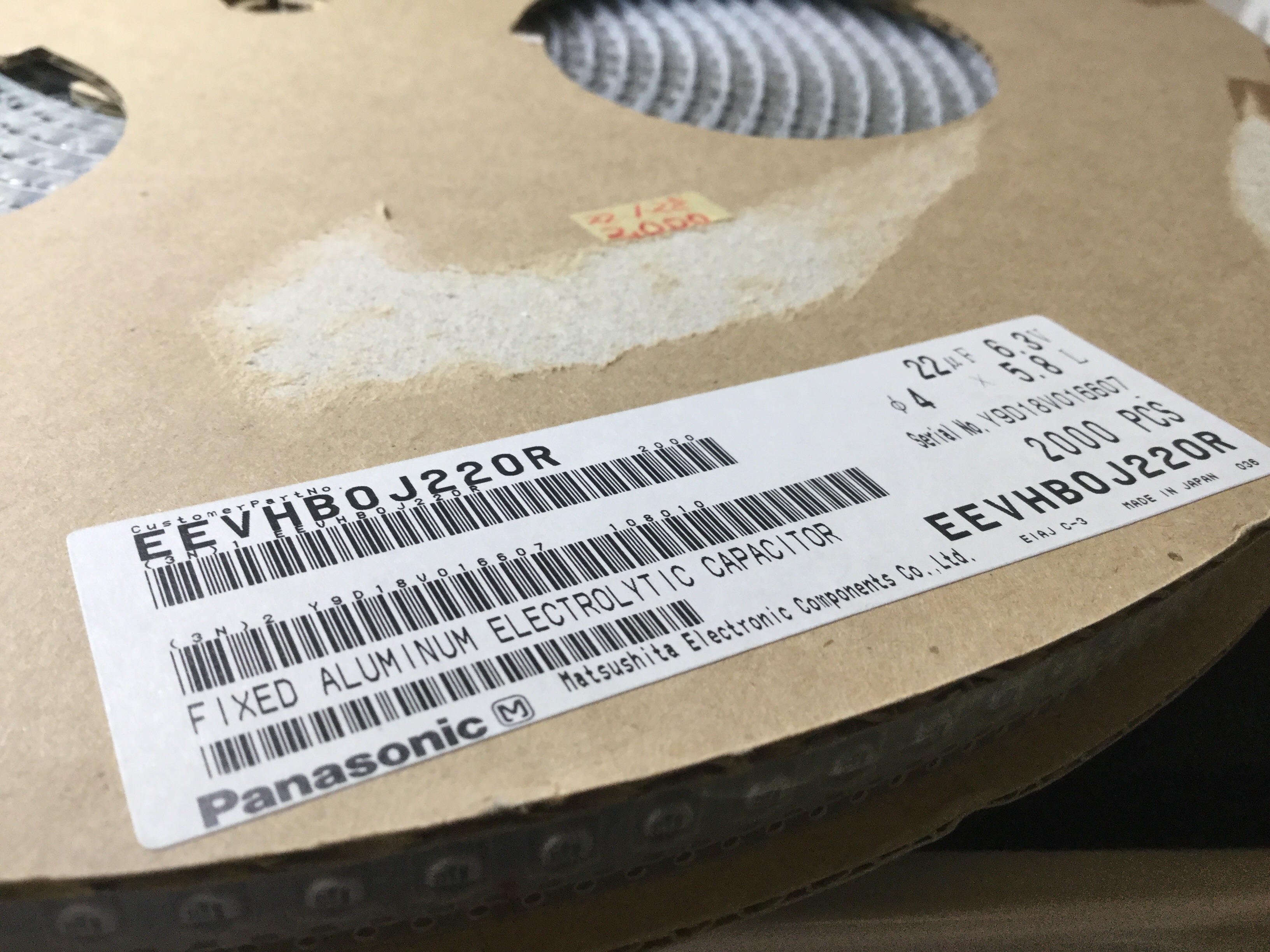 EEVHB0J220R