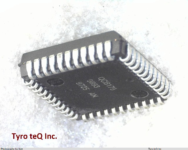 EPM7064LC44-7