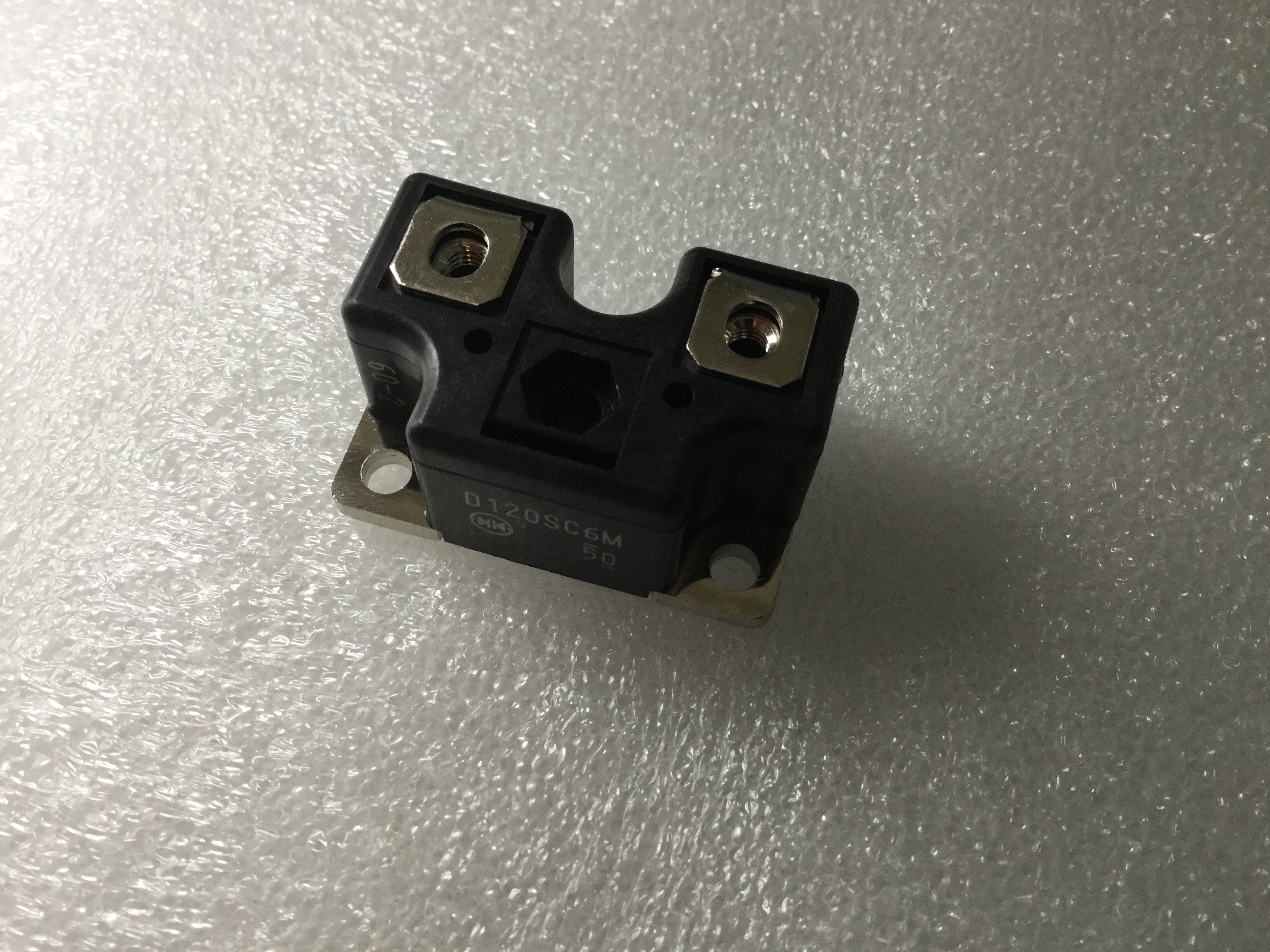 D120SC6M