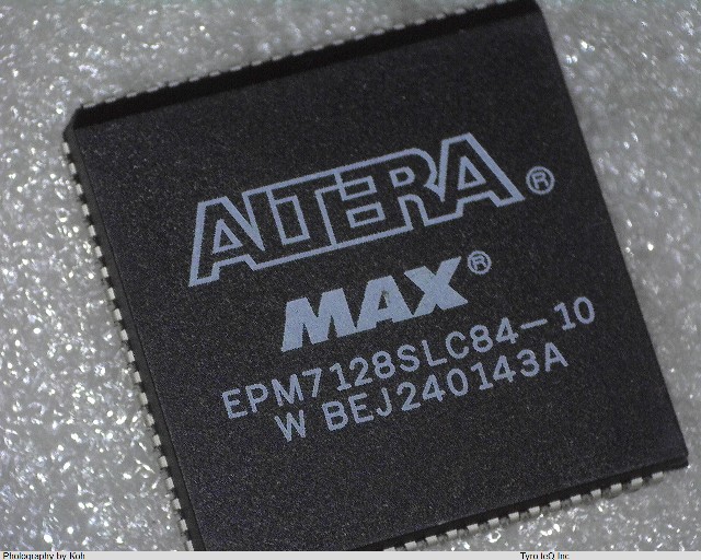 EPM7128SLC84-10