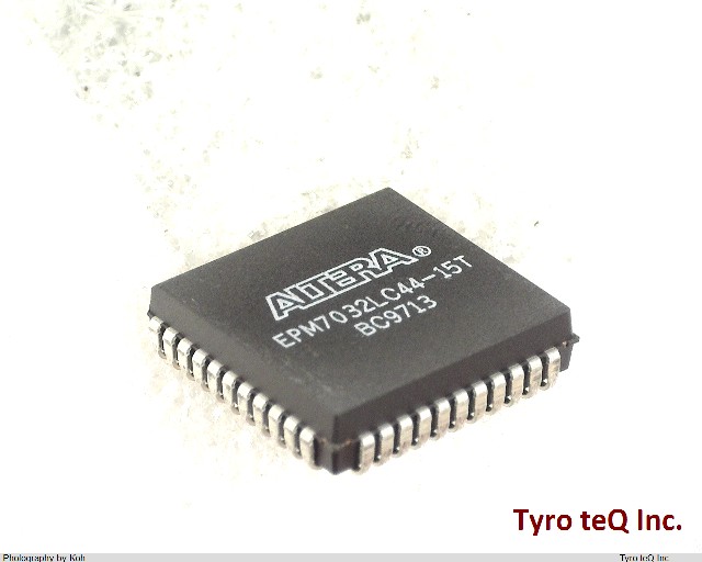 EPM7032LC44-15T