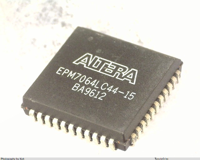 EPM7064LC44-15