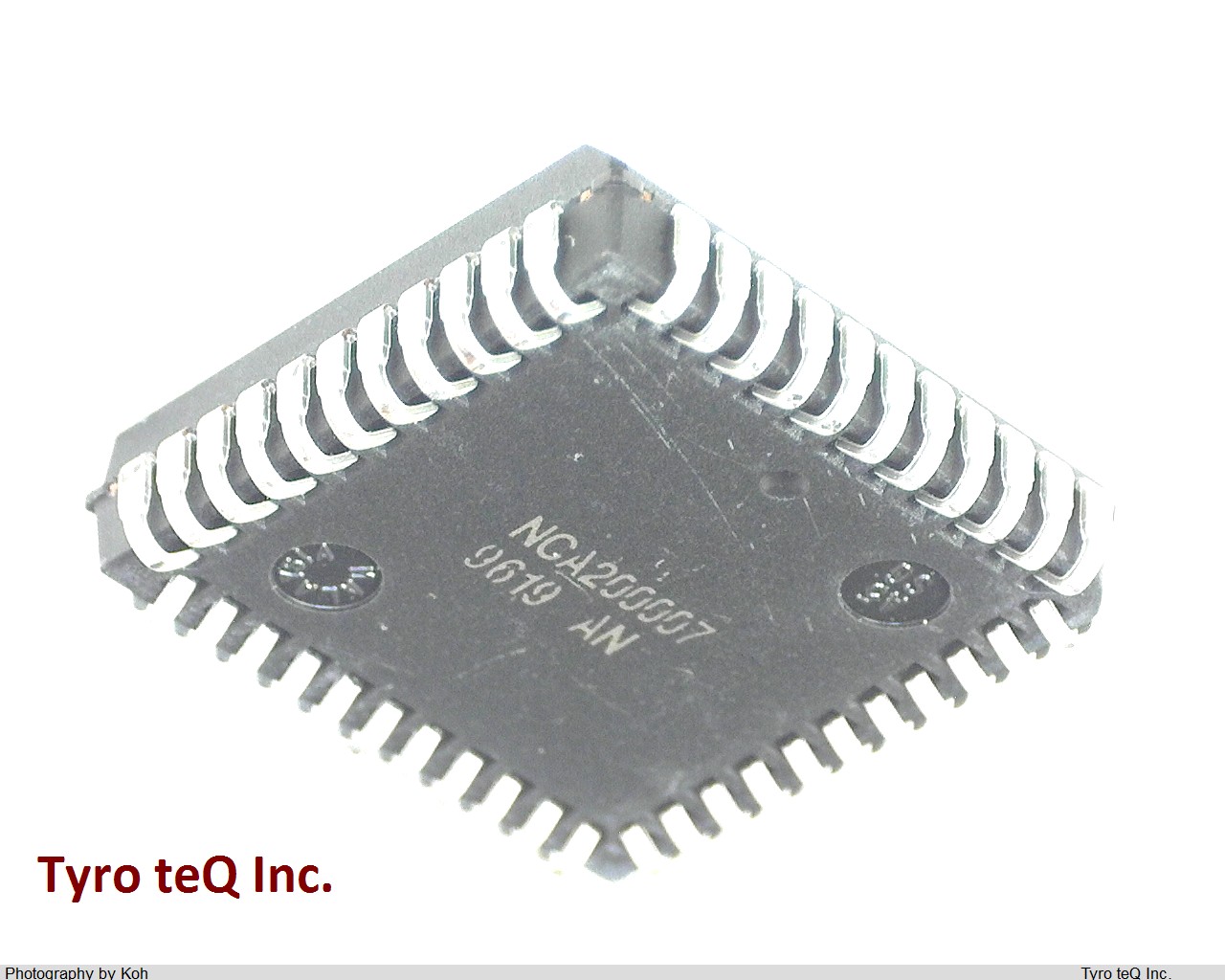EPM7032LC44-15