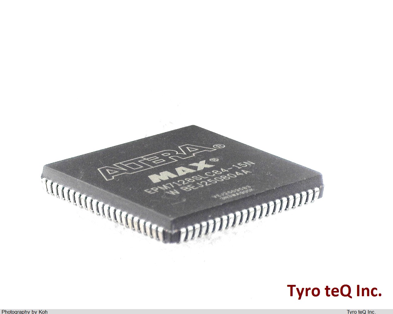 EPM7128SLC84-15N