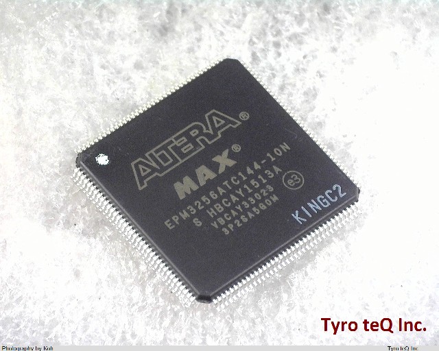 EPM3256ATC144-10N