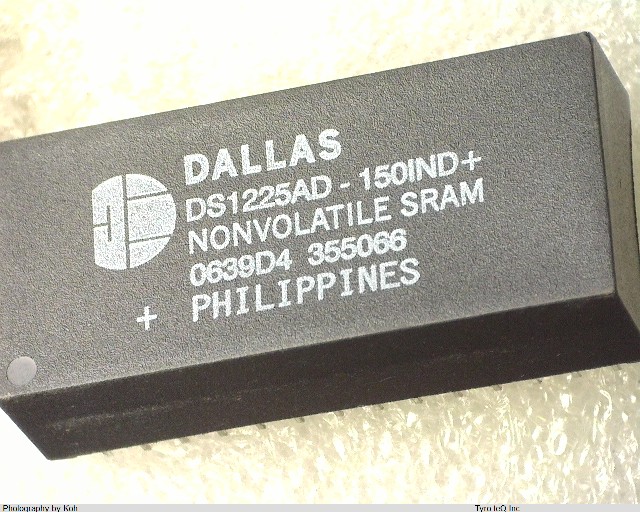 DS1225AD-150