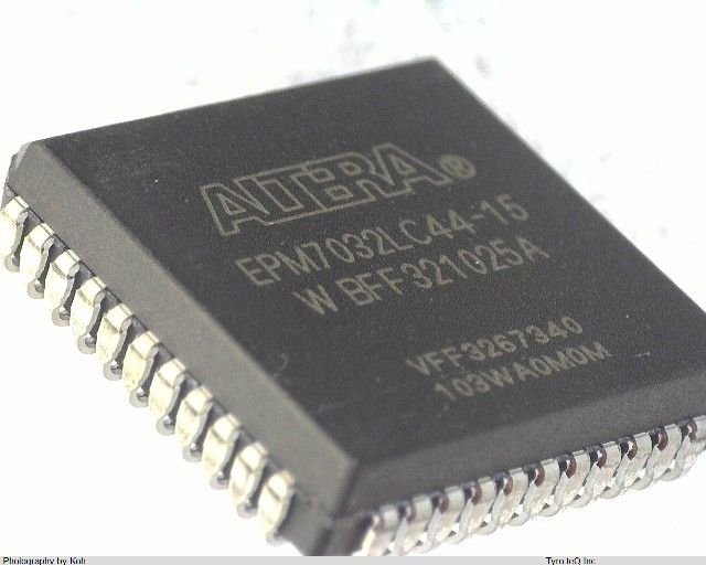 EPM7032LC44-15