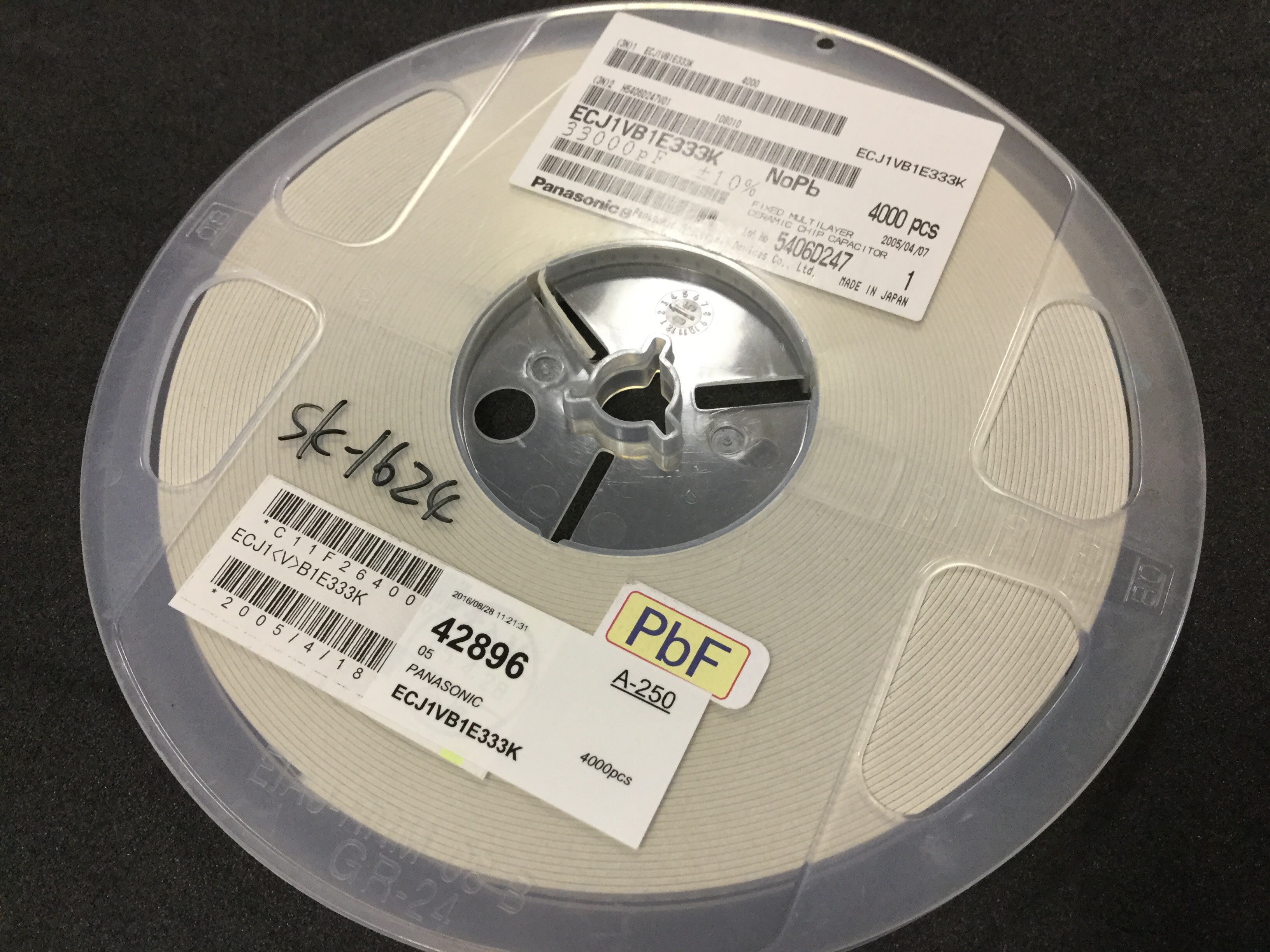 ECJ1VB1E333K