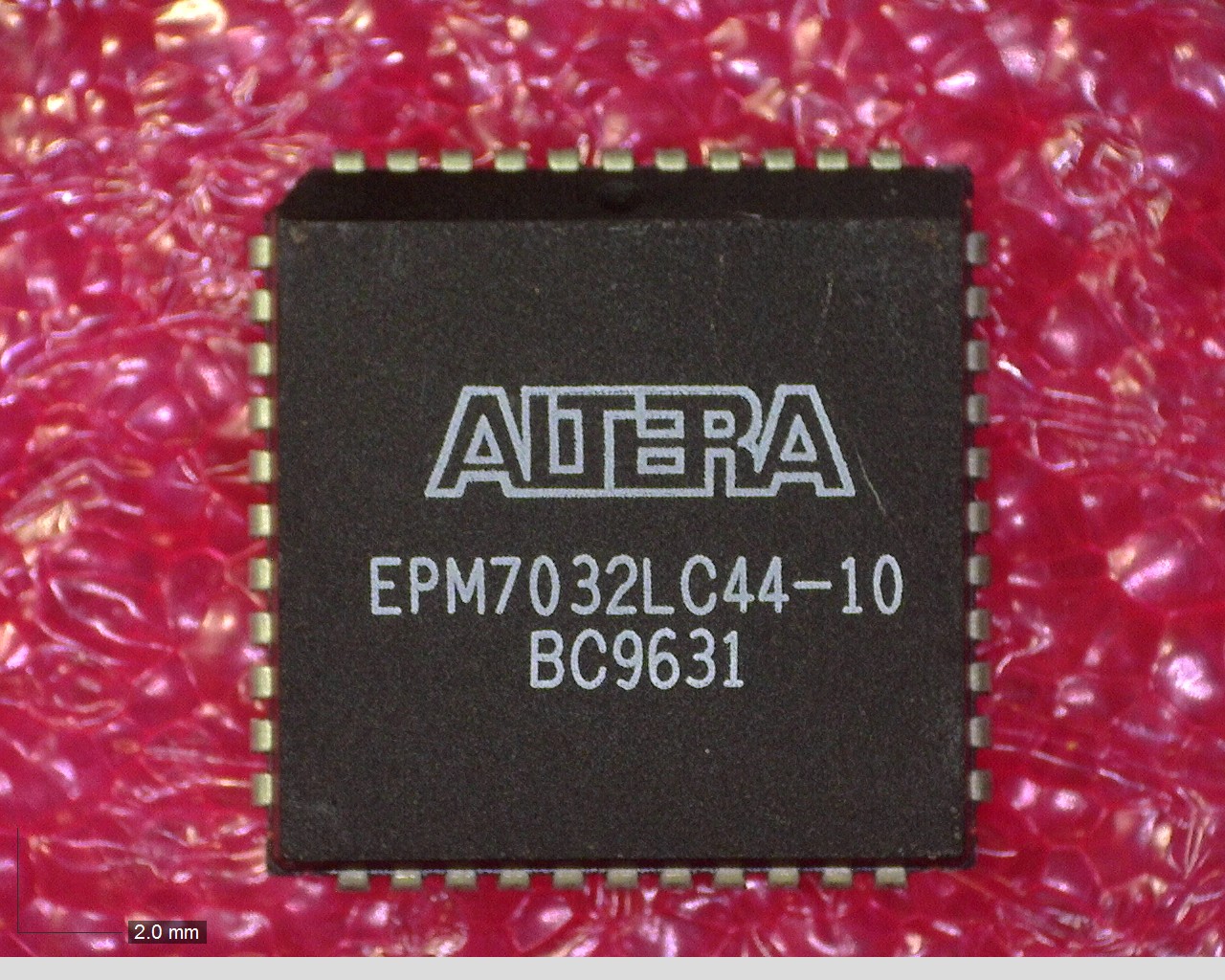 EPM7032LC44-10